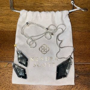 Adjustable Kendra Scott necklace and matching earrings set
